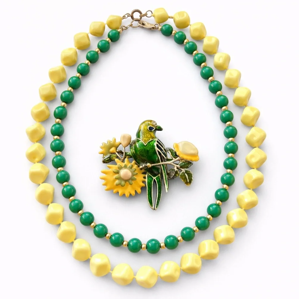 Vintage Enamel‎ Bird & Flower Brooch – Green Parrot Floral Mid Century